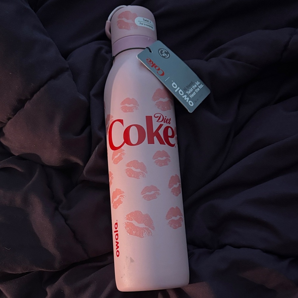 Diet Coca-Cola Pink owala Bottle